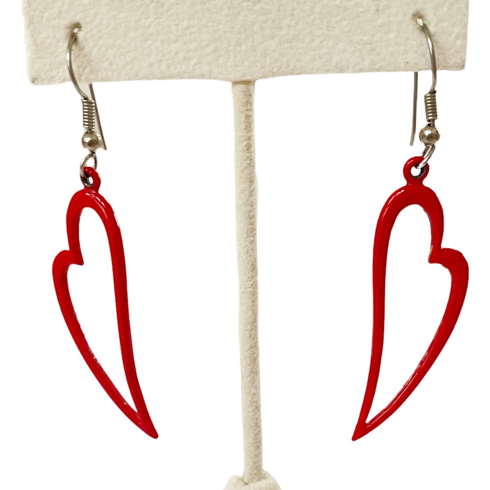 Dangling fire red chili pepper open heart freeform drop earrings